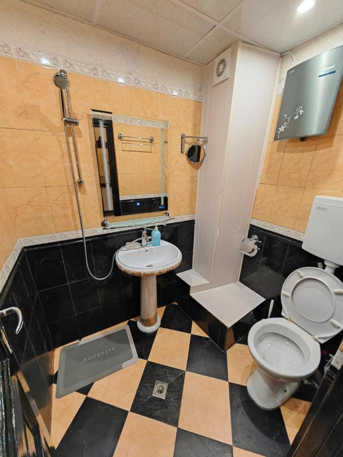 1-br