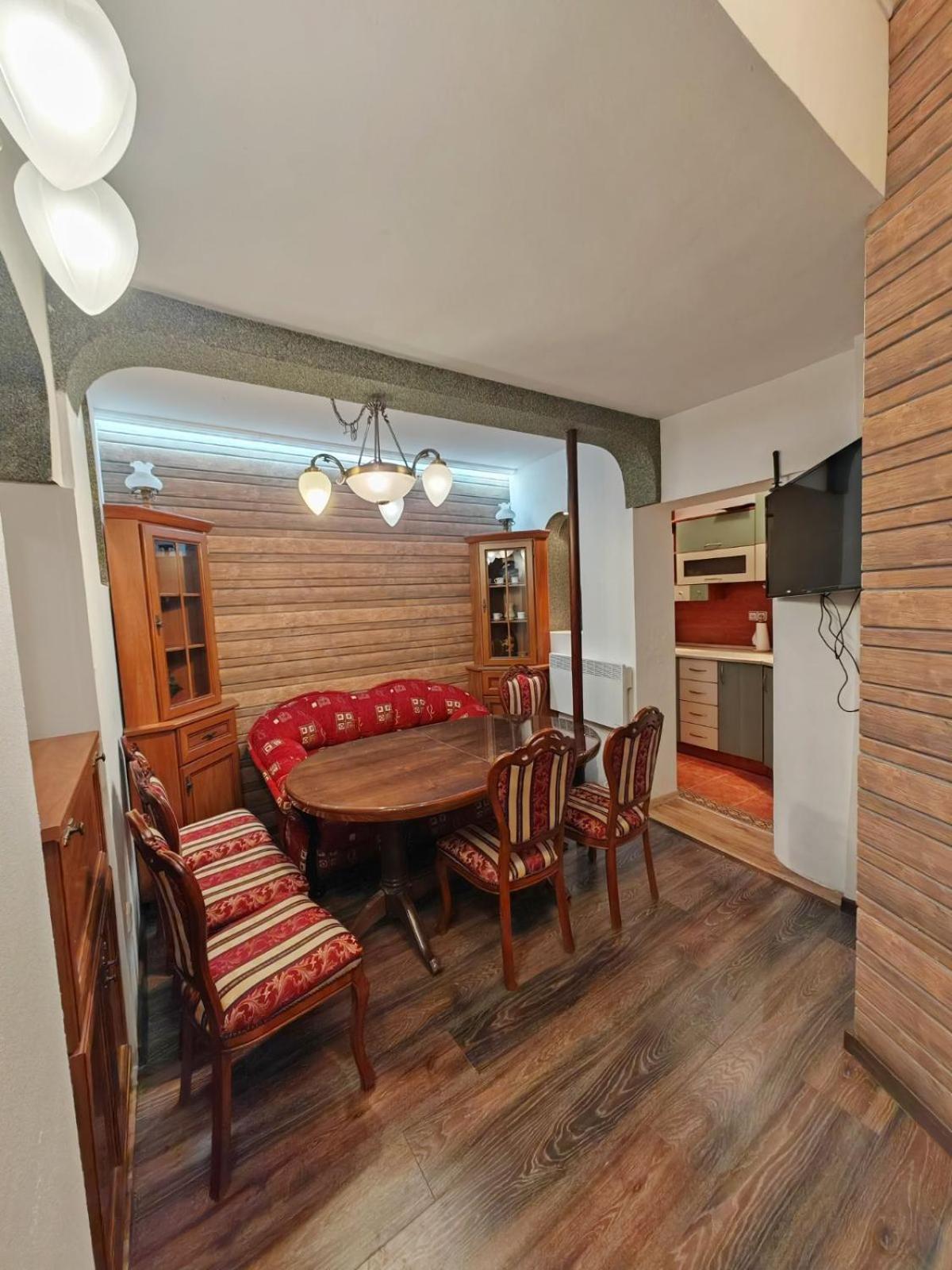 1-br *